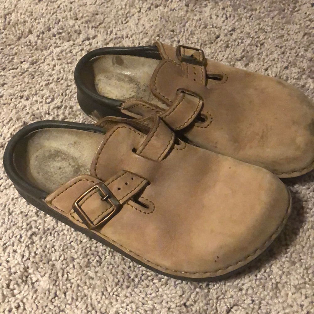 Clogs